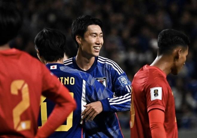 并继续朝着 并继续朝着