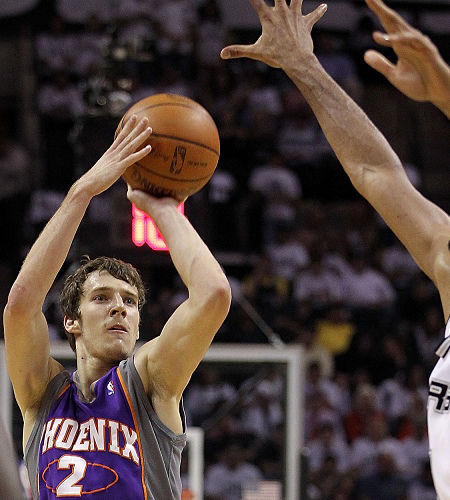 球场不仅是 球场不仅是